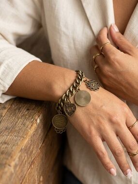 Paparazzi Antiqued Gold Chunky Link Charm Bracelet Floral Filigree Heart NWT